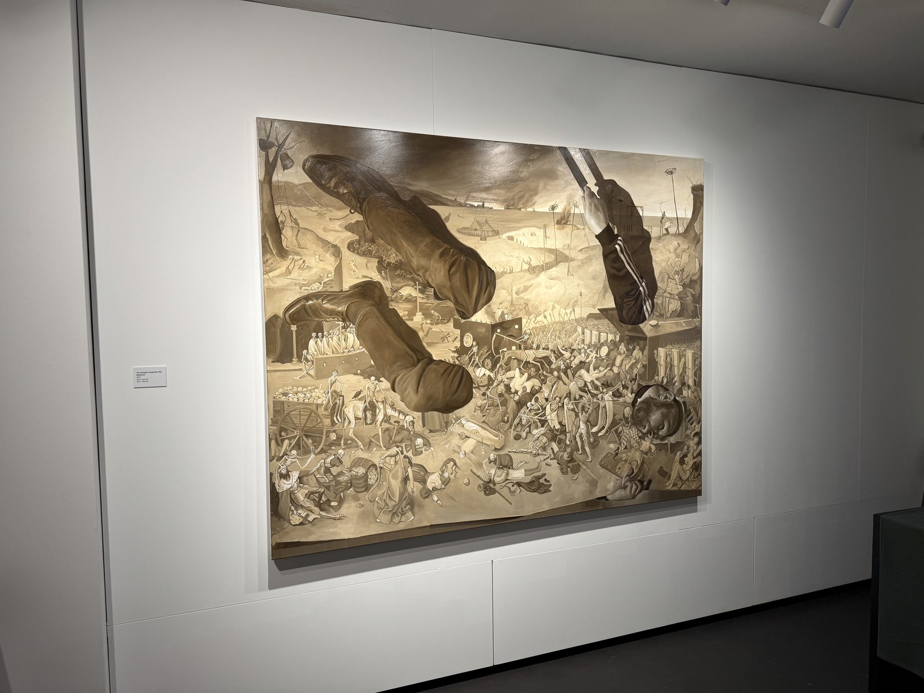 People Ruin Paintings — zaalzicht — Foto: Paul De Cannière