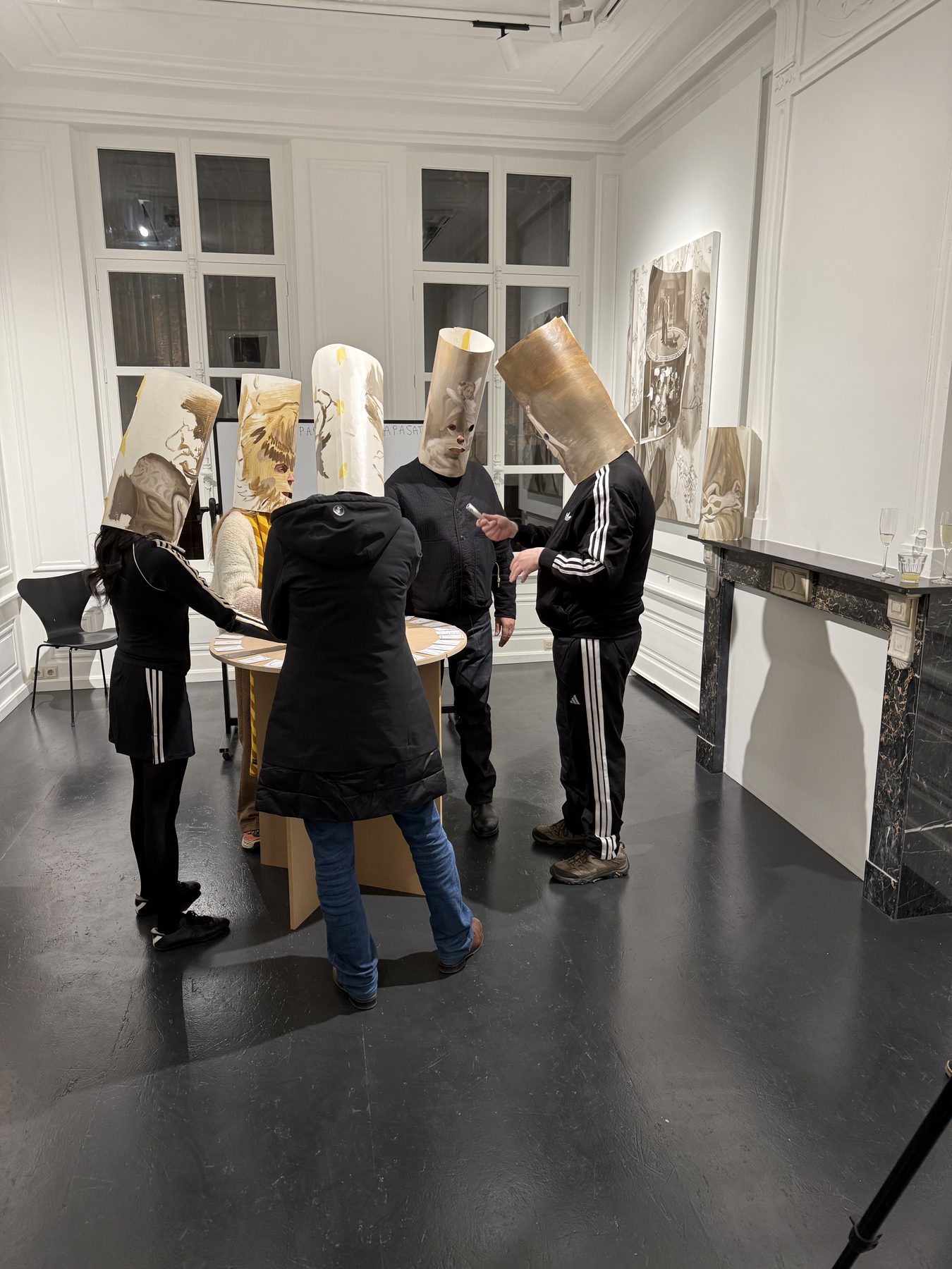 People Ruin Paintings — zaalzicht — Foto: Paul De Cannière