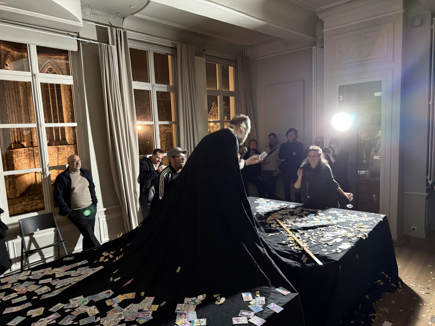 People Ruin Paintings — zaalzicht — Foto: Paul De Cannière