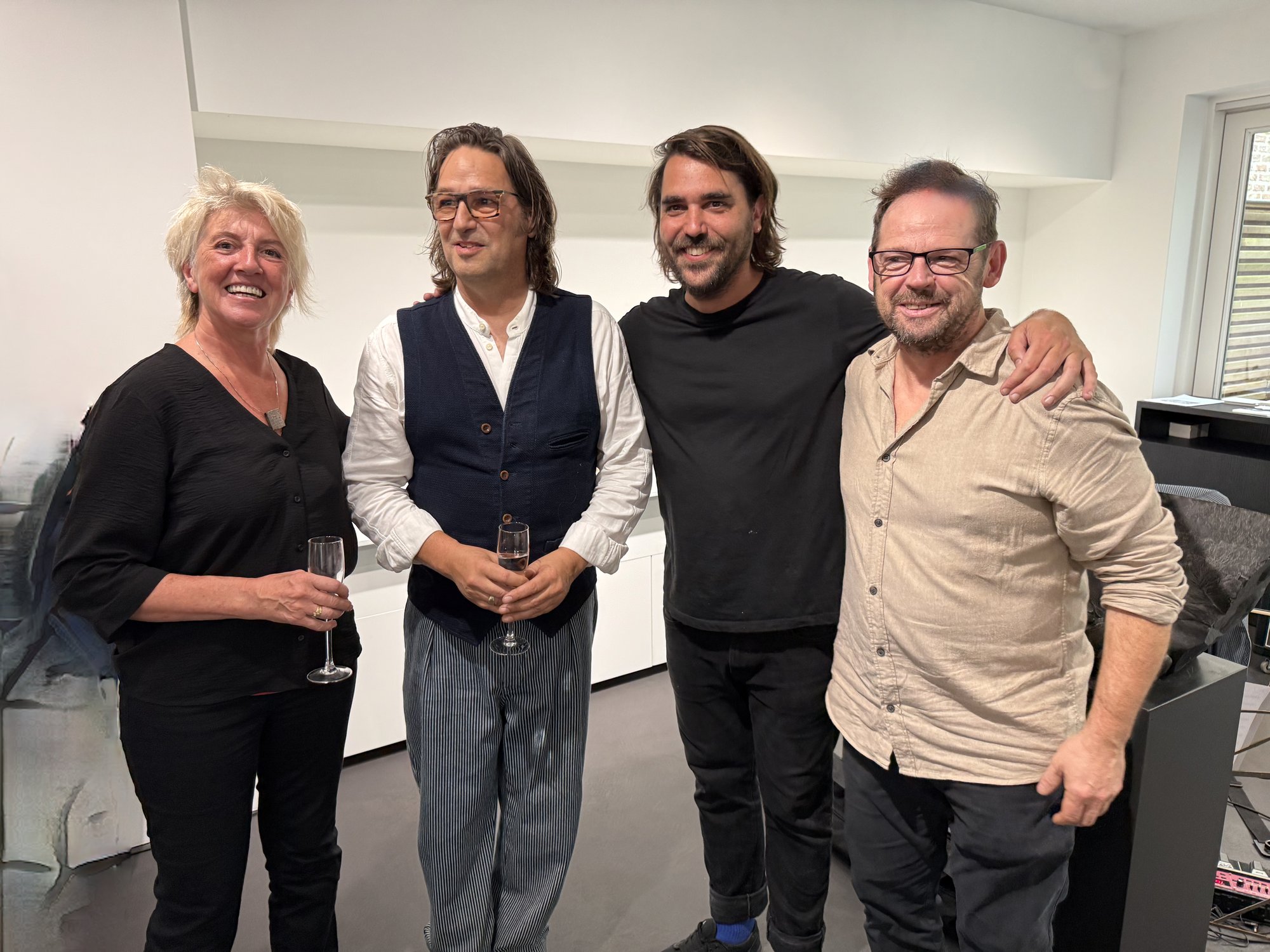 Chantal Pollier, Robrecht Kessels, Guillaume Van Moerkercke en Kristof Vander Cruyssen — Vestiges, 20 september 2025 — Foto: Paul De Cannière